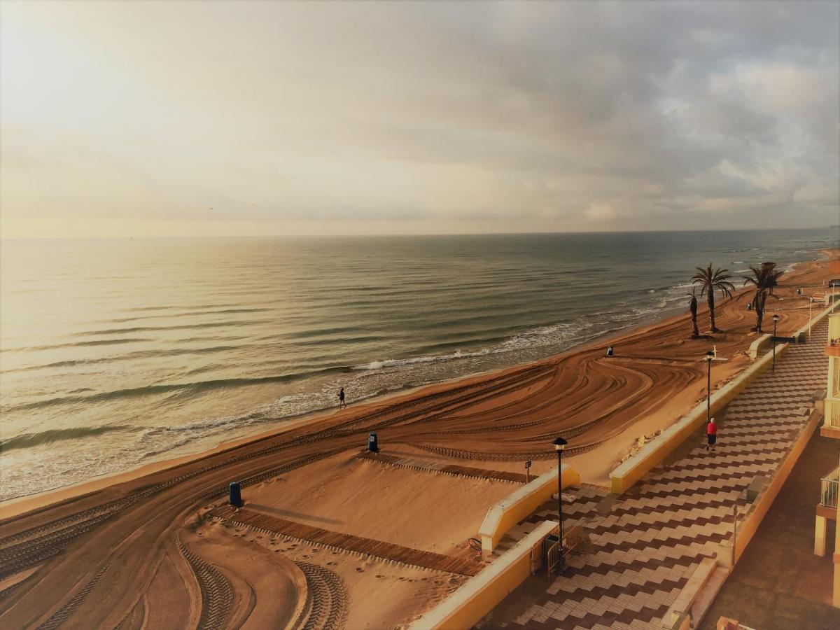 Beachfront Apartment With A Terrace Mareny Barraquetas ภายนอก รูปภาพ