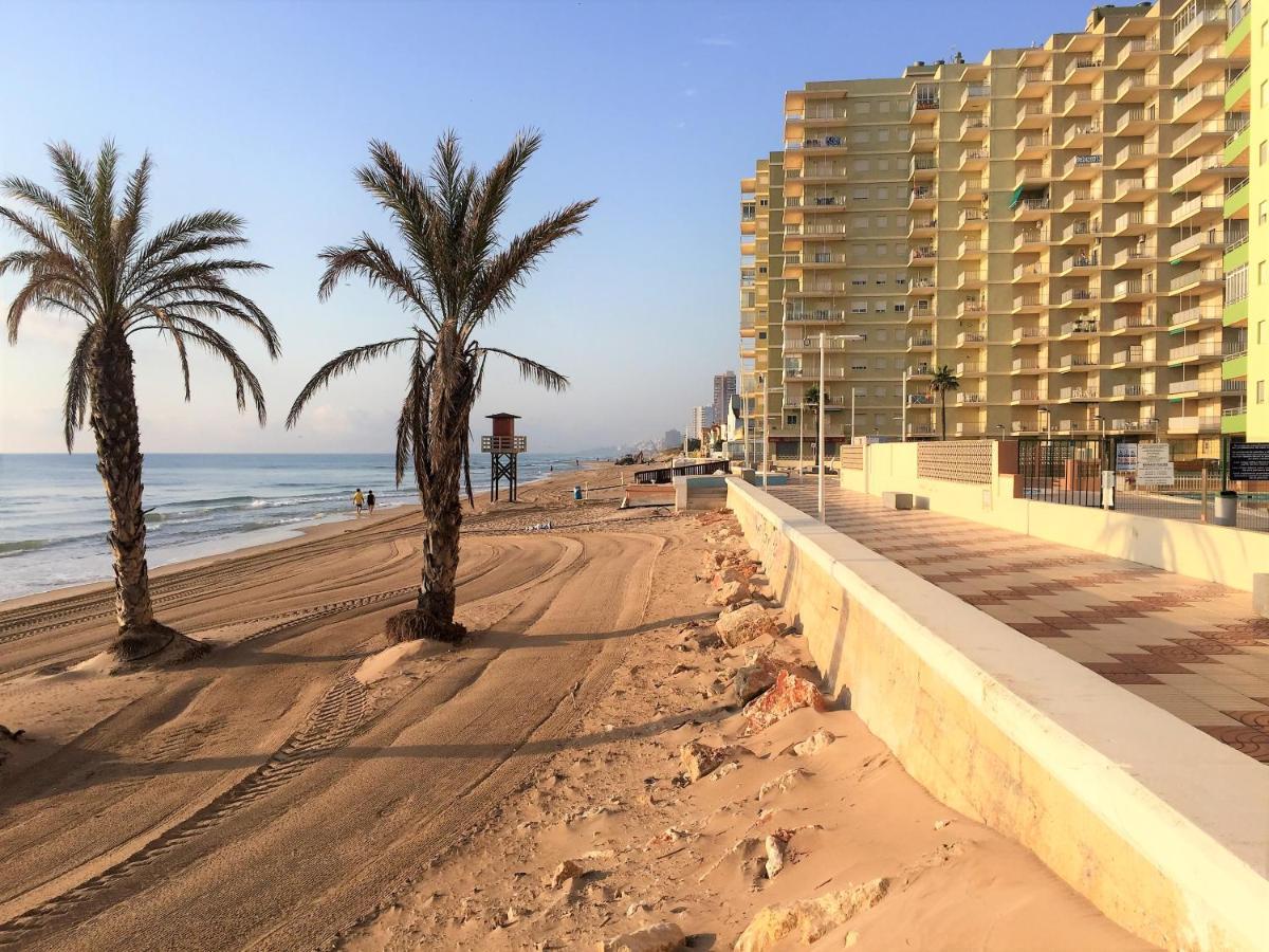 Beachfront Apartment With A Terrace Mareny Barraquetas ภายนอก รูปภาพ